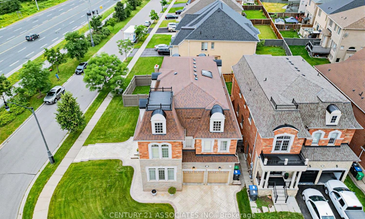 29 Black Diamond Crescent