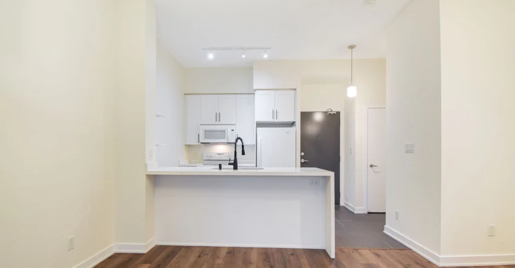 606-4070 Confederation Parkway, Mississauga, ON, L5B 0E9 - 14