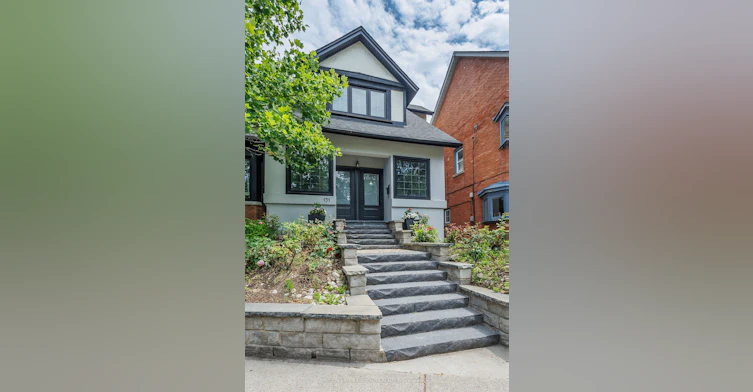 1-151 Indian Road, Toronto, ON, M6R 2V7 - 2