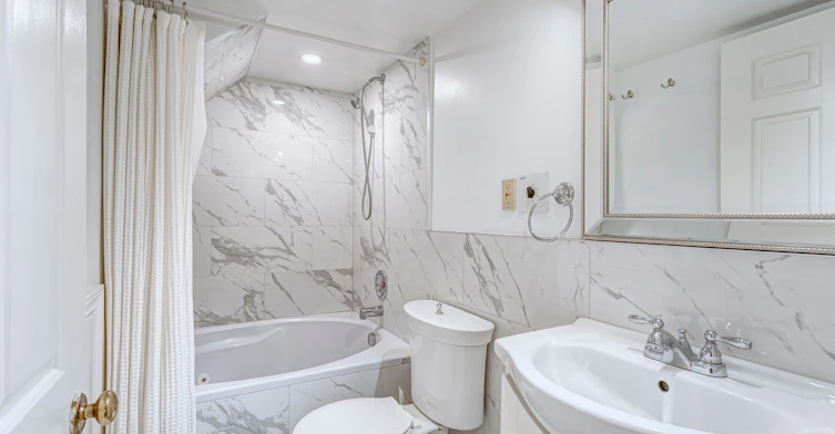 1-151 Indian Road, Toronto, ON, M6R 2V7 - 18