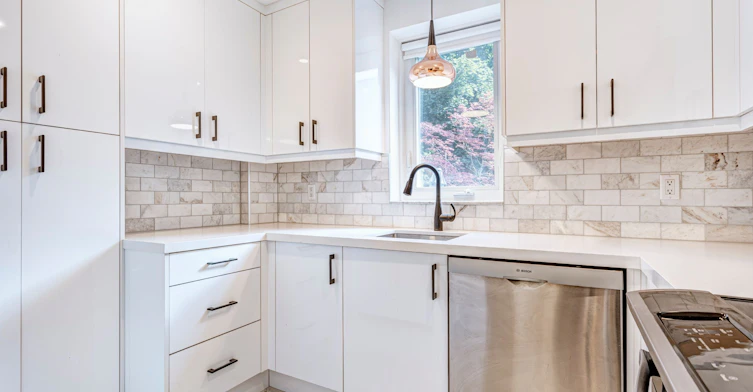 1-151 Indian Road, Toronto, ON, M6R 2V7 - 13