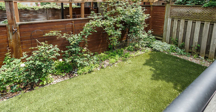 1-151 Indian Road, Toronto, ON, M6R 2V7 - 27