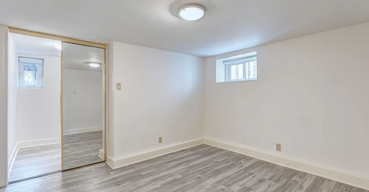 1-151 Indian Road, Toronto, ON, M6R 2V7 - 21