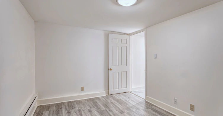 1-151 Indian Road, Toronto, ON, M6R 2V7 - 17