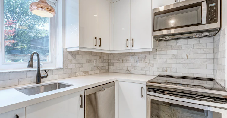 1-151 Indian Road, Toronto, ON, M6R 2V7 - 15
