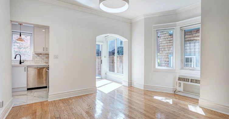 1-151 Indian Road, Toronto, ON, M6R 2V7 - 9