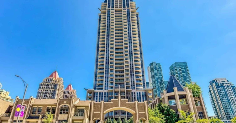 303-388 Prince Of Wales Drive, Mississauga, ON, L5B 0A1 - 2