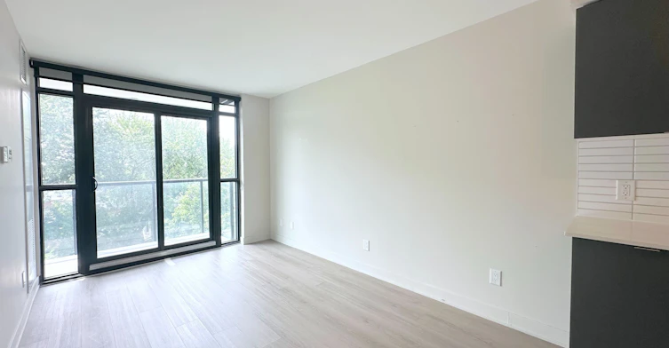 503-3385 Dundas Street W, Toronto, ON, M6S 2S2 - 5