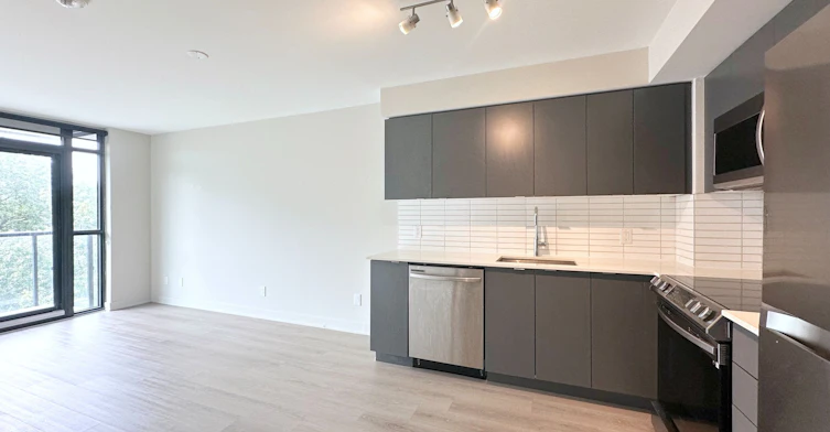 503-3385 Dundas Street W, Toronto, ON, M6S 2S2 - 4
