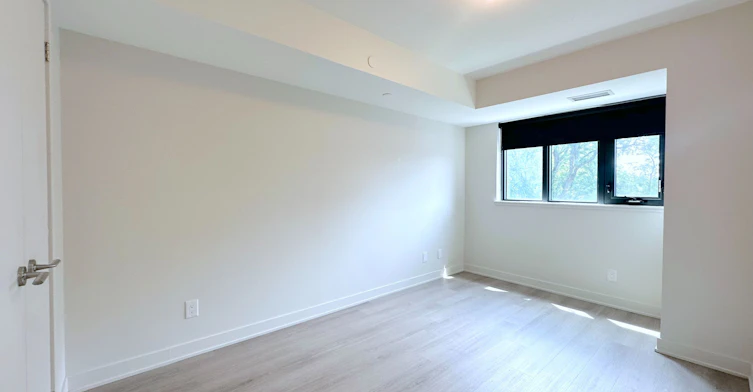 303-3385 Dundas Street W, Toronto, ON, M6S 2S2 - 6