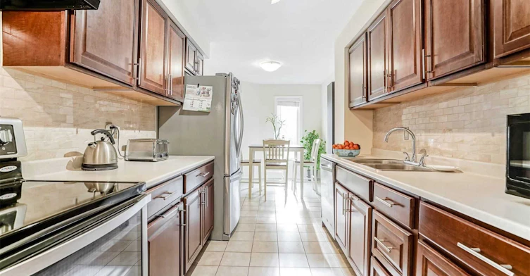 17-2006 Glenada Crescent, Oakville, ON, L6H 5R9 - 5