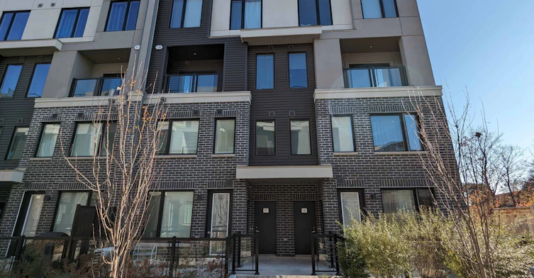 15-3472 Widdicombe Way, Mississauga, ON, L5L 0B8