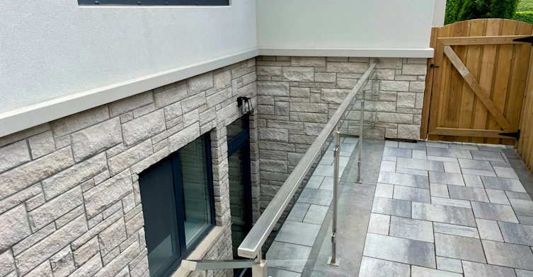 4 Leamington Avenue, Toronto, ON, M8Z 2W4 - 4