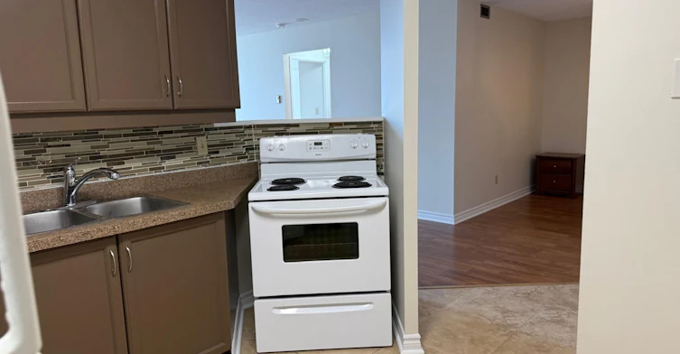 412-3605 Kariya Drive S, Mississauga, ON, L5B 3J4 - 8