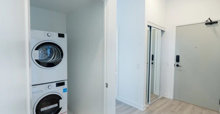 PH6-5105 Hurontario Street, Mississauga, ON, L4Z 0C9 - 14