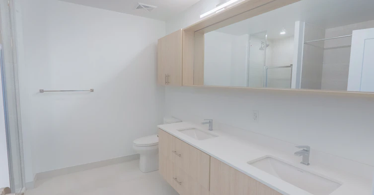 PH2-5105 Hurontario Street, Mississauga, ON, L4Z 0C9 - 8