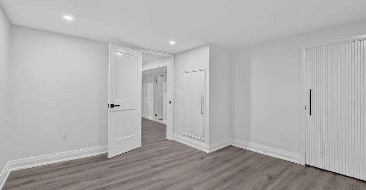 Lower-80 Beaumode Heights Drive, Toronto, ON, M9V 1V9 - 17