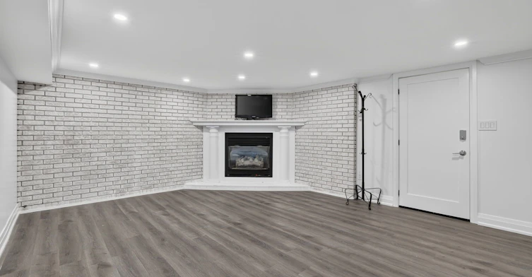Lower-80 Beaumode Heights Drive, Toronto, ON, M9V 1V9 - 5