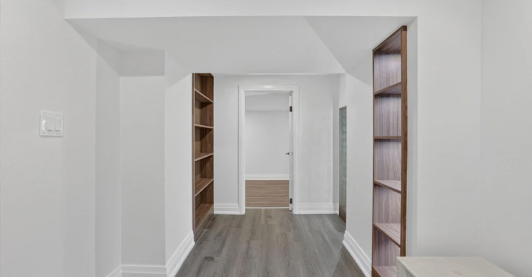 Lower-80 Beaumode Heights Drive, Toronto, ON, M9V 1V9 - 9