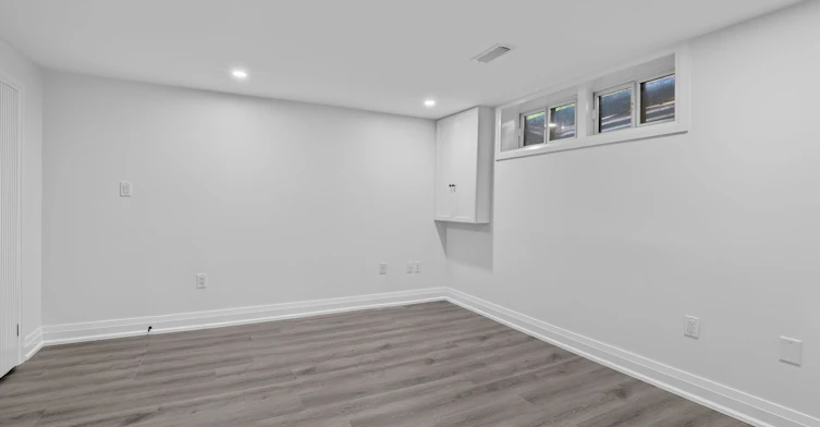 Lower-80 Beaumode Heights Drive, Toronto, ON, M9V 1V9 - 15
