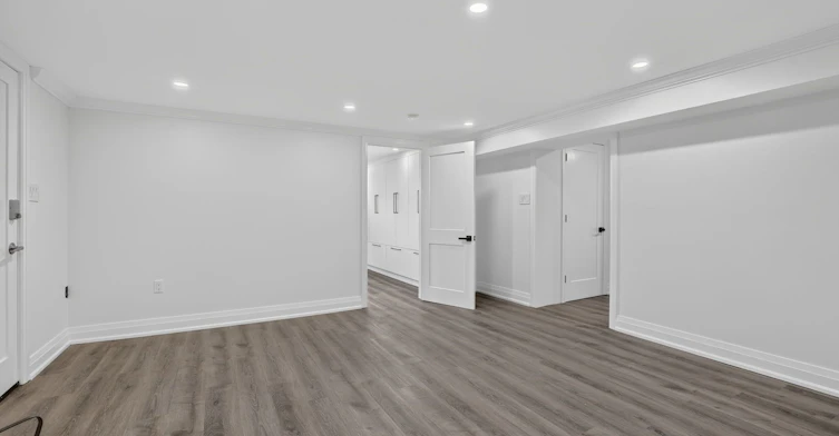 Lower-80 Beaumode Heights Drive, Toronto, ON, M9V 1V9 - 7