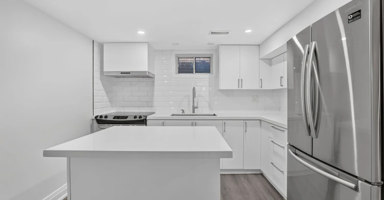 Lower-80 Beaumode Heights Drive, Toronto, ON, M9V 1V9 - 12