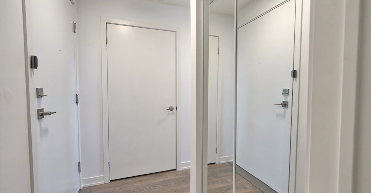 606-160 Canon Jackson Drive, Toronto, ON, M6M 0B6 - 9