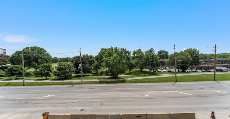 322-4010 Eglinton Avenue W, Toronto, ON, M9A 4M2 - 21
