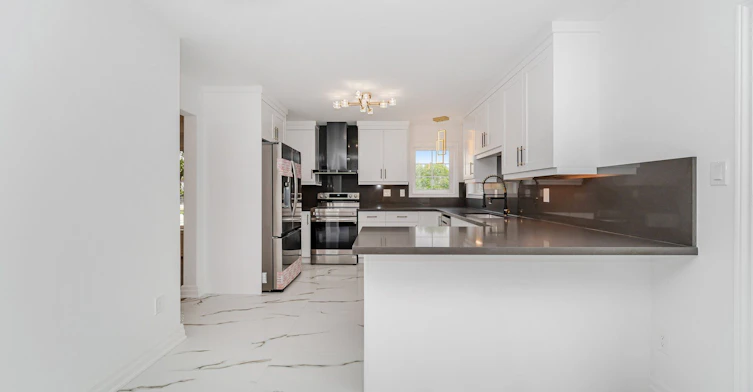 2417 Orchard Road, Burlington, ON, L7L 6X8 - 14