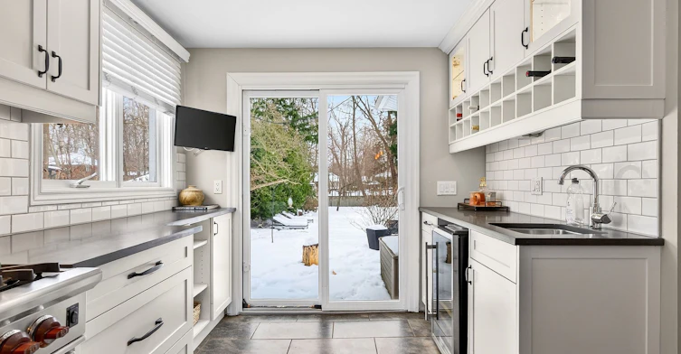 582 Cedar Avenue, Burlington, ON, L7T 2R2 - 5