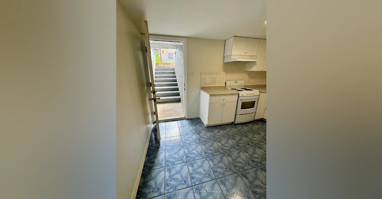 317 Boon Avenue, Toronto, ON, M6E 4A4 - 3
