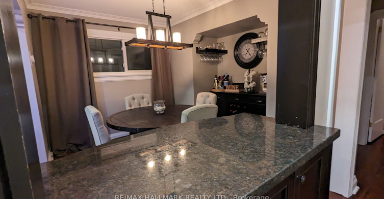 342 Whitmore Avenue, Toronto, ON, M6E 2N4 - 6