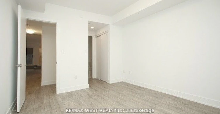 17-66 Longbranch Avenue, Toronto, ON, M8W 3J4 - 9