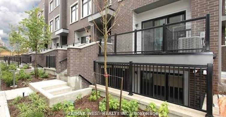 17-66 Longbranch Avenue, Toronto, ON, M8W 3J4 - 2