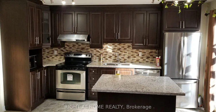630 Leatherleaf Drive, Mississauga, ON, L4Z 3Z1 - 2