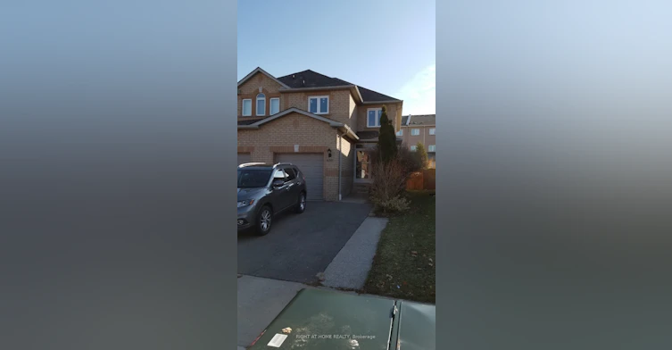 630 Leatherleaf Drive, Mississauga, ON, L4Z 3Z1