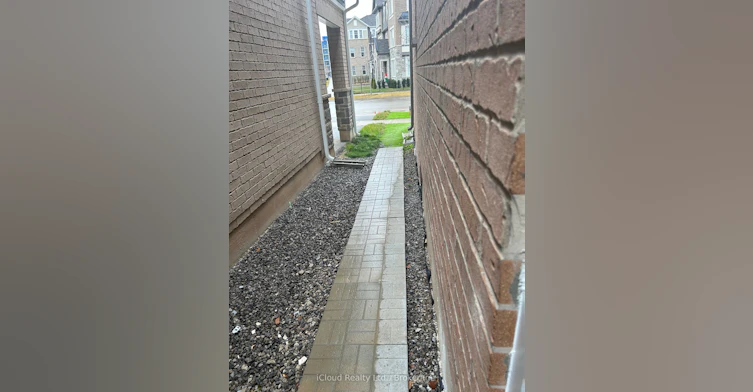 1295 Rose Way W, Milton, ON, L9E 1M2 - 3