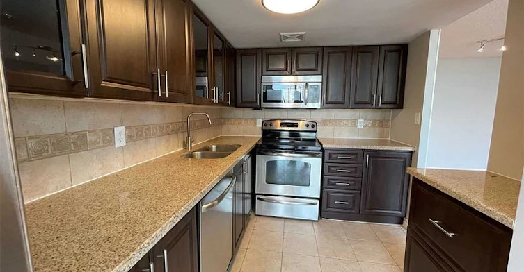 509-350 Webb Drive N, Mississauga, ON, L5B 3W4 - 2