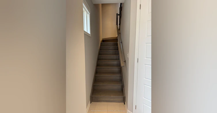 5132 Vetere Street, Mississauga, ON, L5M 2S8 - 4