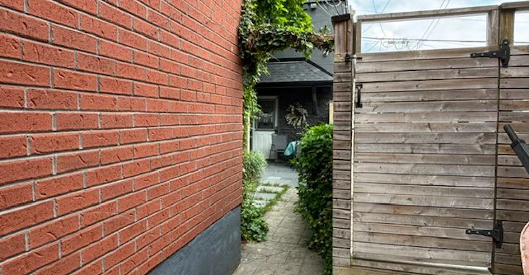 Upper-33 Salem Avenue, Toronto, ON, M6H 3C2 - 18