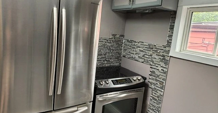 Upper-33 Salem Avenue, Toronto, ON, M6H 3C2 - 13