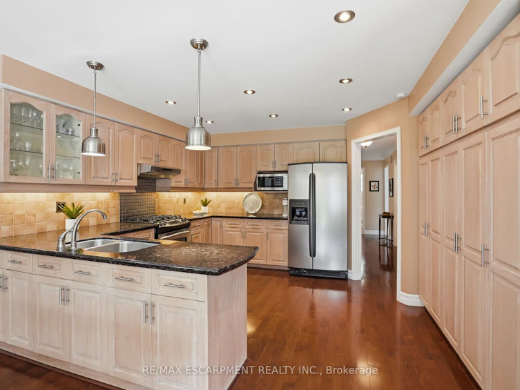4129 Millcroft Park Drive, Burlington, ON, L7M 3V1 - 12