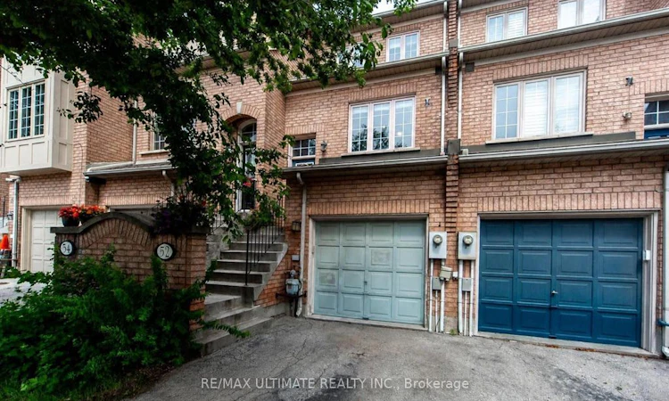 52 Bluewater Court