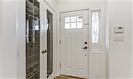 10 Rima Court, Toronto, ON, M9C 4C8