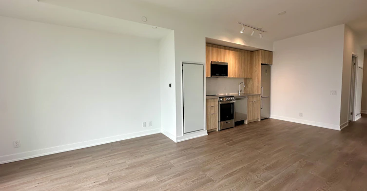 903-1660 Bloor Street W, Toronto, ON, M6P 0C6 - 5