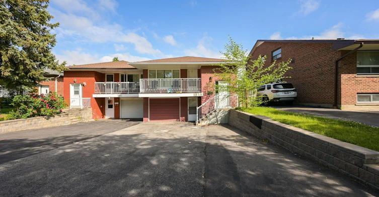 1255 Forestwood Drive, Mississauga, ON, L5C 1J2