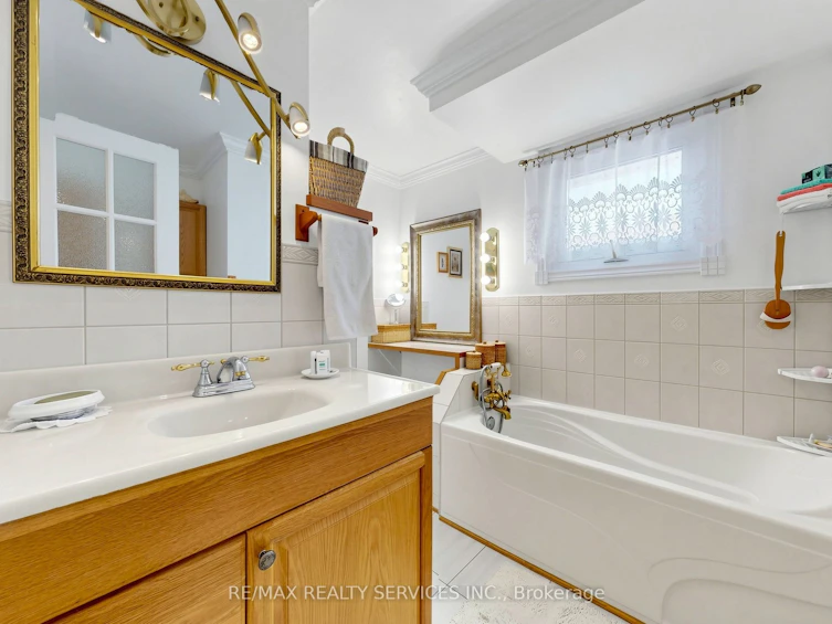 36 Glenvale Boulevard, Brampton, ON, L6S 1J1 - 27