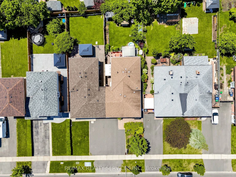 36 Glenvale Boulevard, Brampton, ON, L6S 1J1