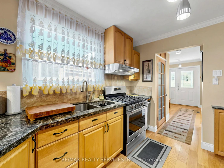 36 Glenvale Boulevard, Brampton, ON, L6S 1J1 - 18