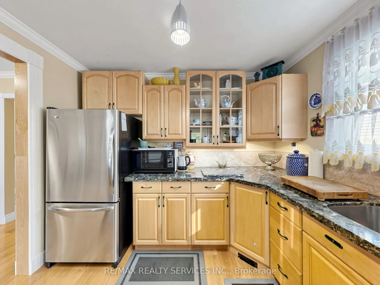 36 Glenvale Boulevard, Brampton, ON, L6S 1J1 - 19